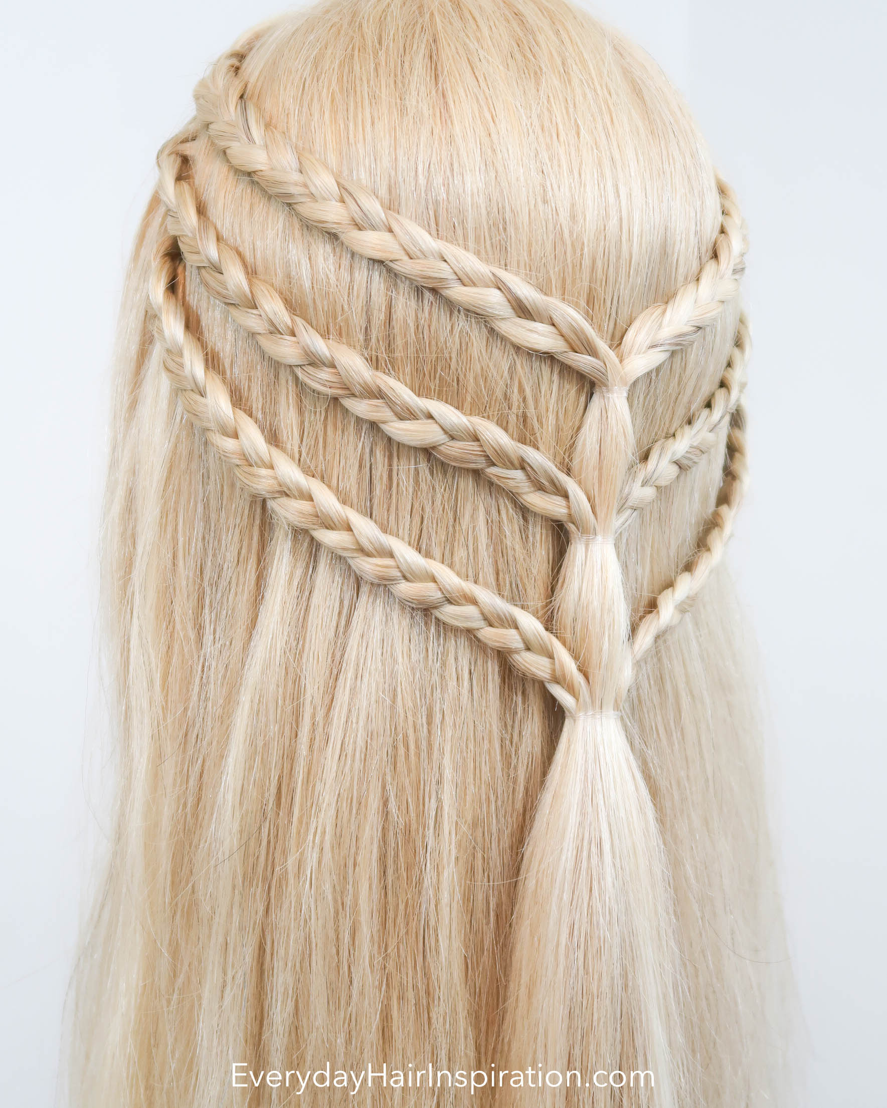 10 Tips On Styling And Making The Perfect Dutch Braid Pigtail