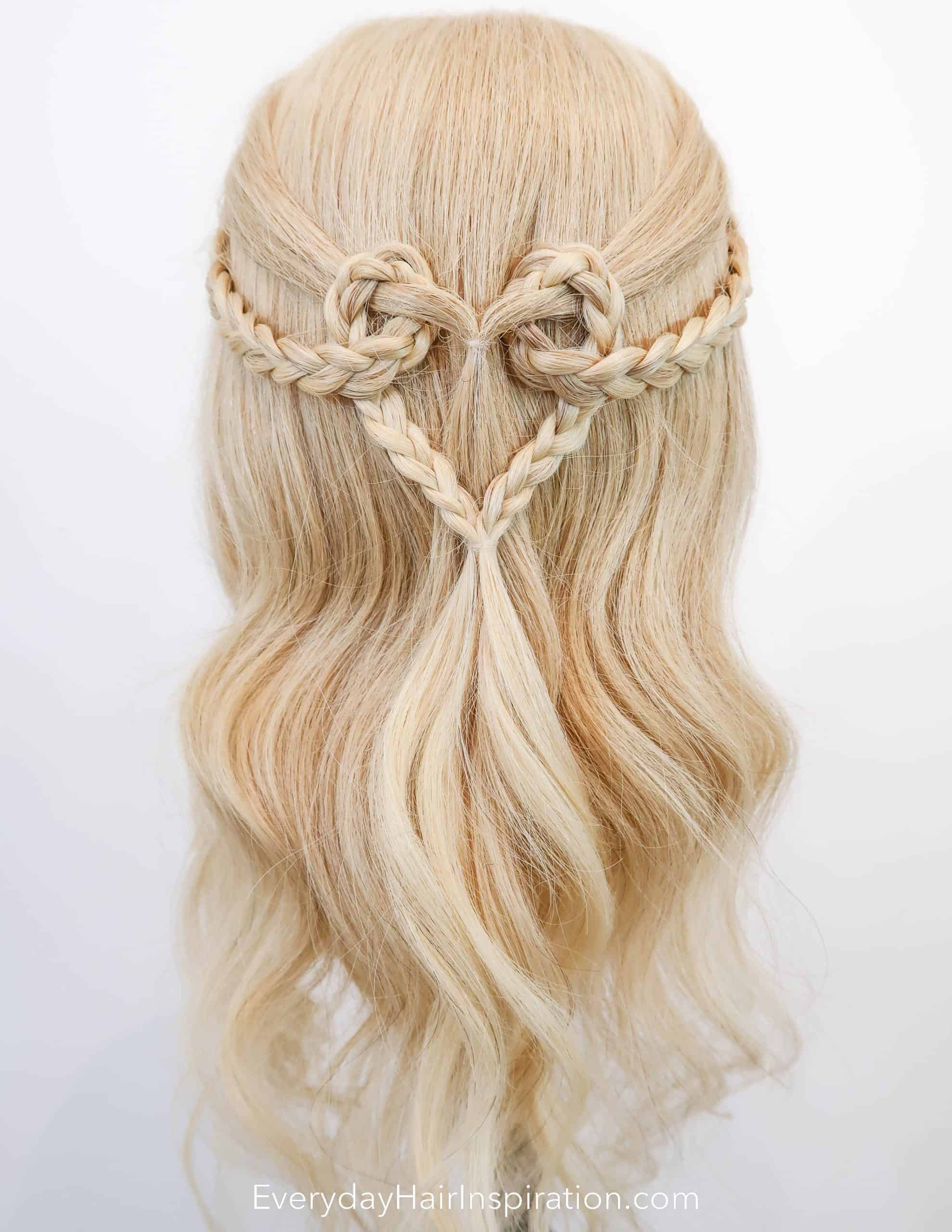 Romantic Hairstyles & Updos For Any Valentines Day Date